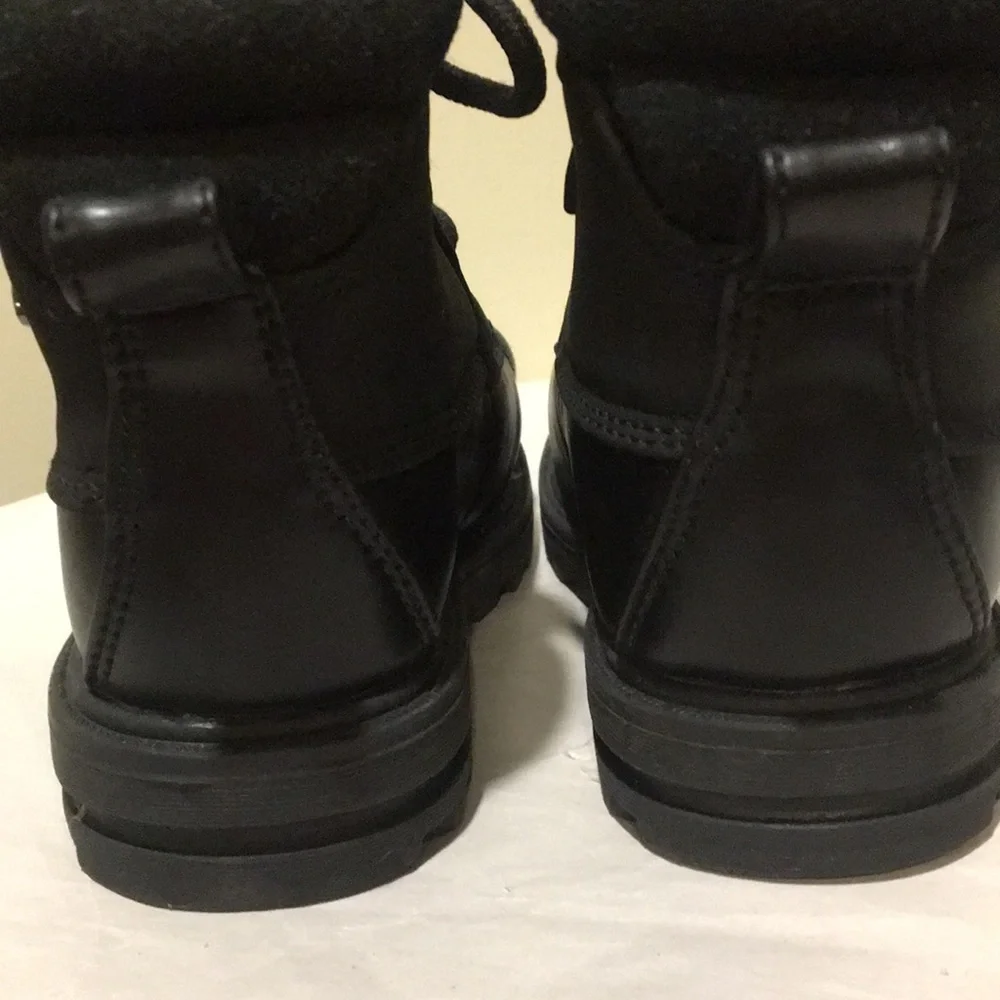 NWOT! Lugz Kids lace up construction boots memory foam insole slip resistance 5